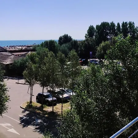 Oceana Summerland Mamaia